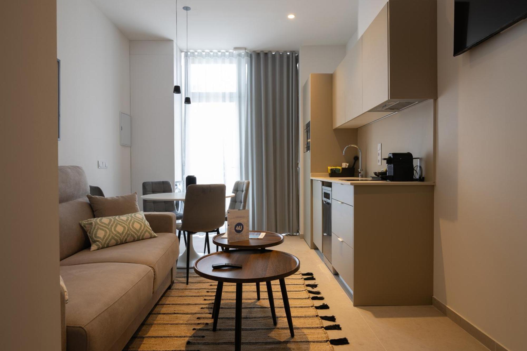 Dorm4You Arena Plaza Valencia Bagian luar foto