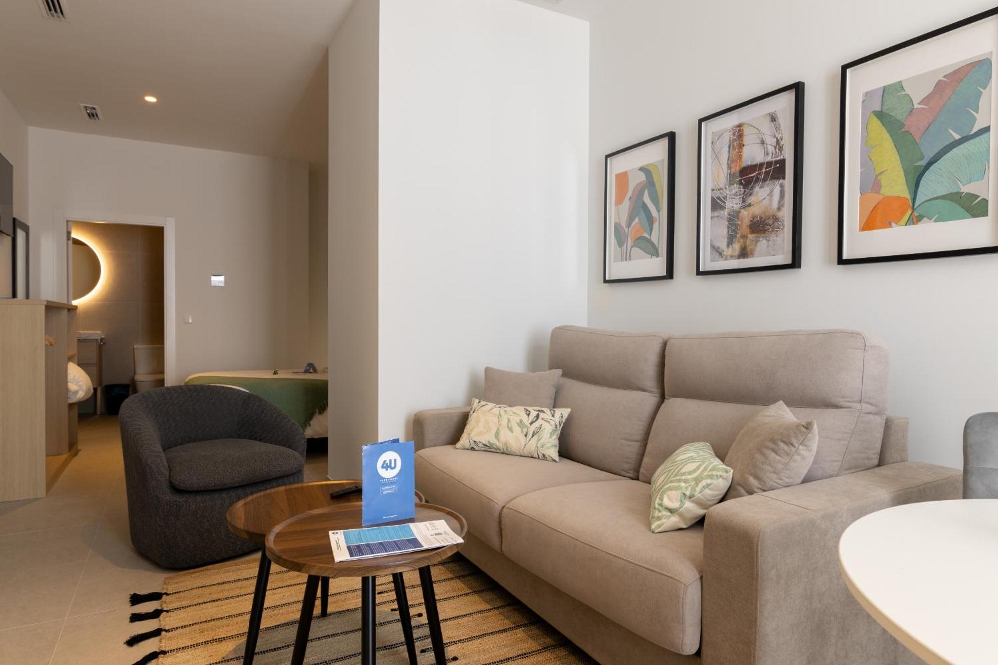 Dorm4You Arena Plaza Valencia Bagian luar foto