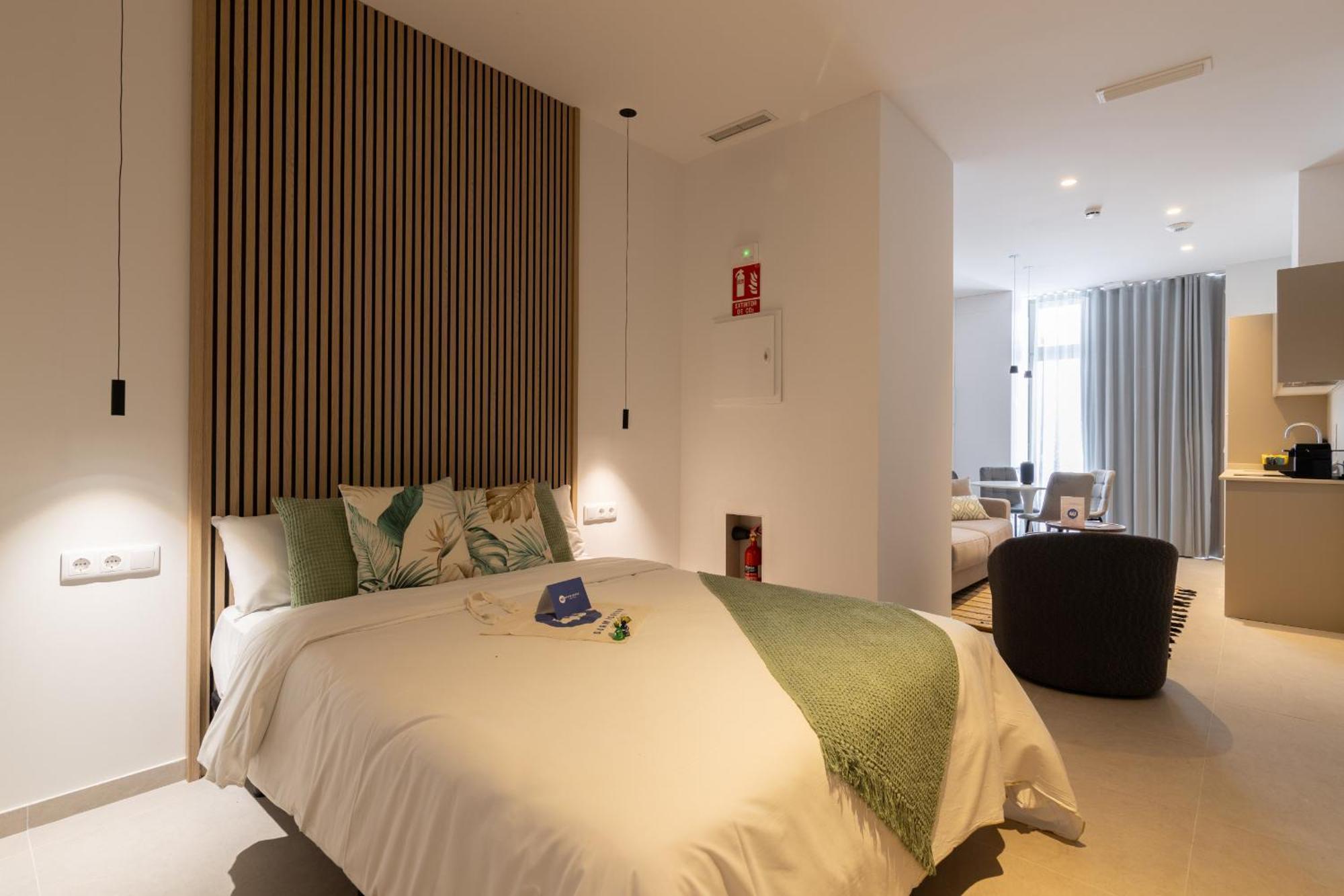 Dorm4You Arena Plaza Valencia Bagian luar foto
